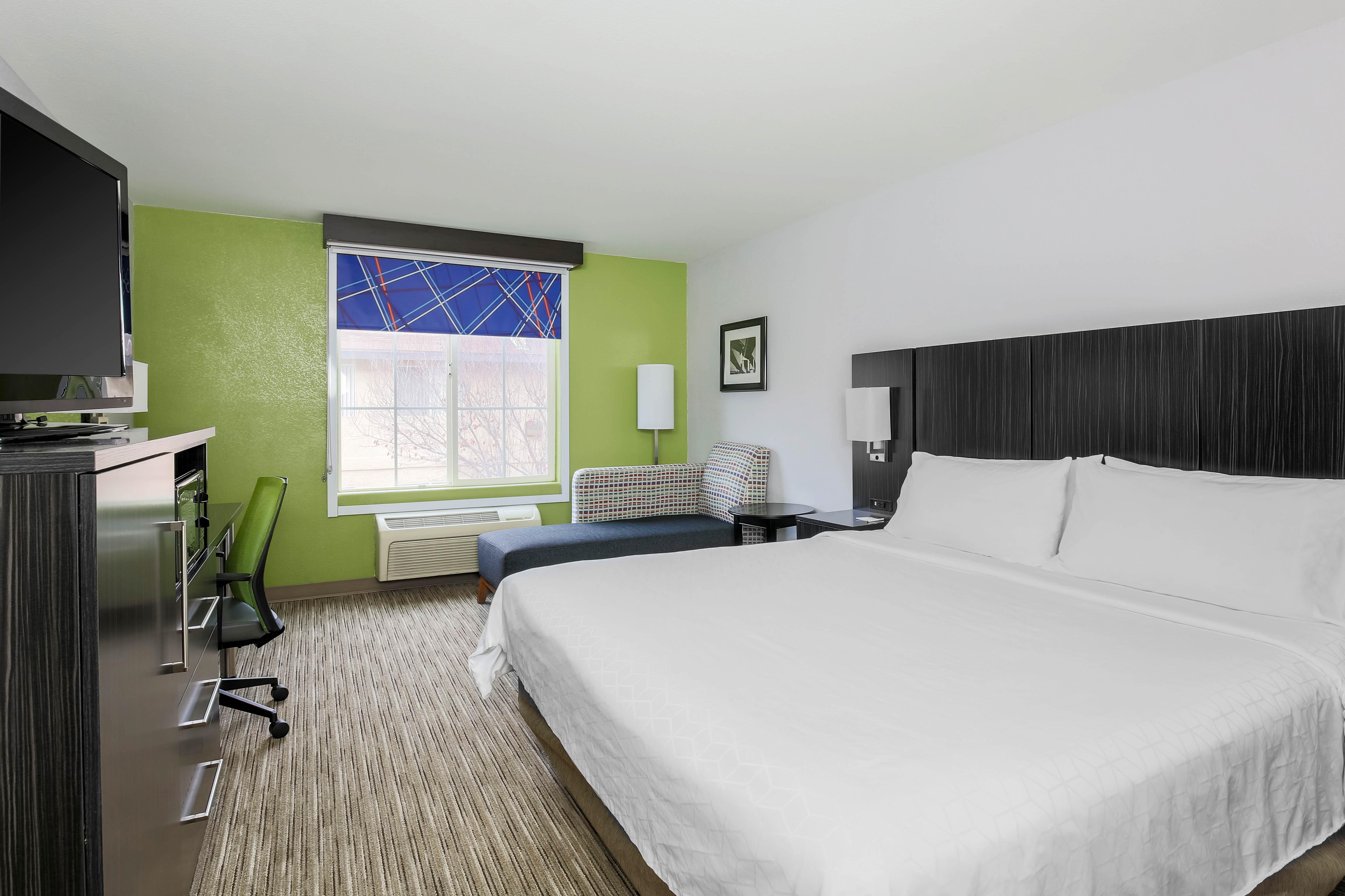 Holiday Inn Express Lancaster By Ihg Exterior photo